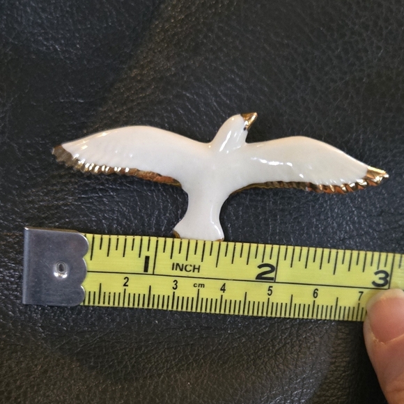 Porcelain & gold artisan seagull brooch pin - Picture 6 of 7